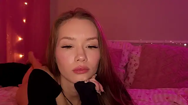 KateVon online show from 10-26-25, 05:13