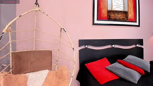 Miranda doll  online show from 11-15-25, 12:23