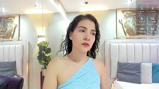 Snapshot of Miranda_doll_ chatting on 07-17-26, 12:01 Miranda doll online show from 07-17-26, 12:01
