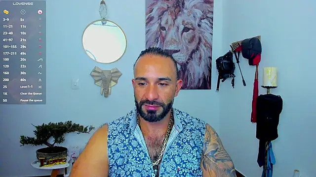 Snapshot of mr_maik chatting on 01-13-25, 12:35 mr maik online show from 01-13-25, 12:35