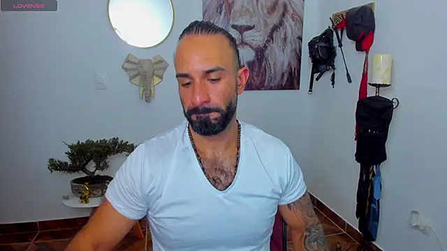 Snapshot of mr_maik chatting on 01-23-25, 04:26 mr maik online show from 01-23-25, 04:26