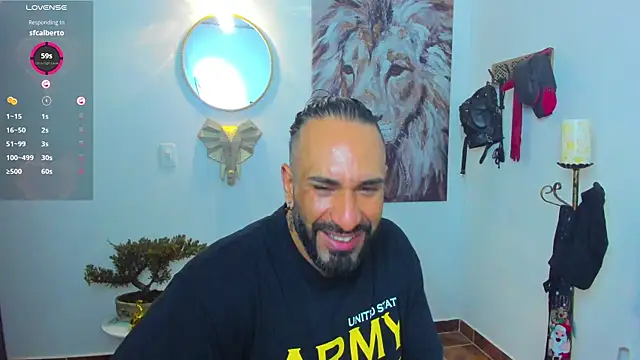 Snapshot of mr_maik chatting on 01-31-25, 12:18 mr maik online show from 01-31-25, 12:18