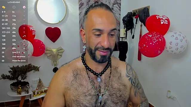 Snapshot of mr_maik chatting on 02-13-25, 09:41 mr maik online show from 02-13-25, 09:41