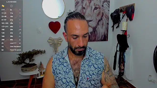Snapshot of mr_maik chatting on 02-26-25, 03:30 mr maik online show from 02-26-25, 03:30