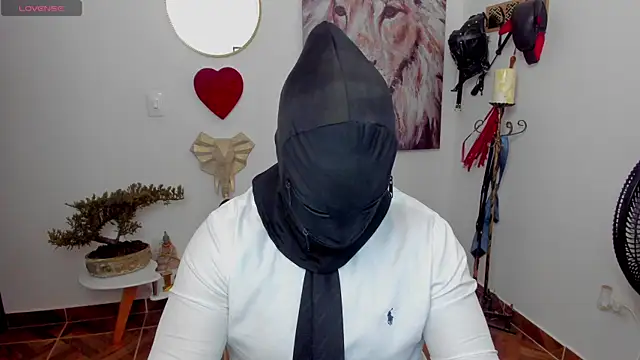 Snapshot of mr_maik chatting on 02-27-25, 11:52 mr maik online show from 02-27-25, 11:52