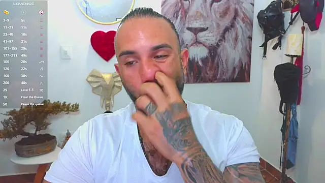 Snapshot of mr_maik chatting on 03-06-25, 12:09 mr maik online show from 03-06-25, 12:09