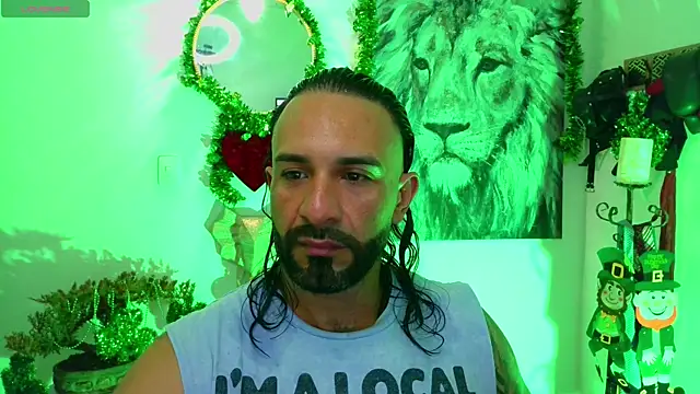 Snapshot of mr_maik chatting on 03-17-25, 10:06 mr maik online show from 03-17-25, 10:06
