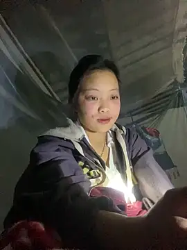 Snapshot of chaomay796xo chatting on 12-22-24, 01:33 chaomay796xo online show from 12-22-24, 01:33