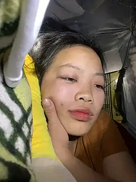 Snapshot of chaomay796xo chatting on 12-28-24, 01:49 chaomay796xo online show from 12-28-24, 01:49