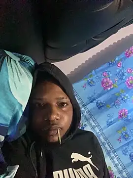 Snapshot of Badbob33 chatting on 03-12-25, 12:26 Badbob33 online show from 03-12-25, 12:26