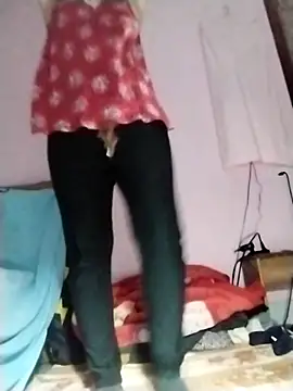 Snapshot of ngoclothingoc9en chatting on 03-19-25, 11:06 ngoclothingoc9en online show from 03-19-25, 11:06