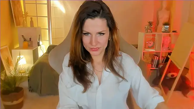 Snapshot of April_o_Nill chatting on 03-15-25, 04:10 April o Nill online show from 03-15-25, 04:10