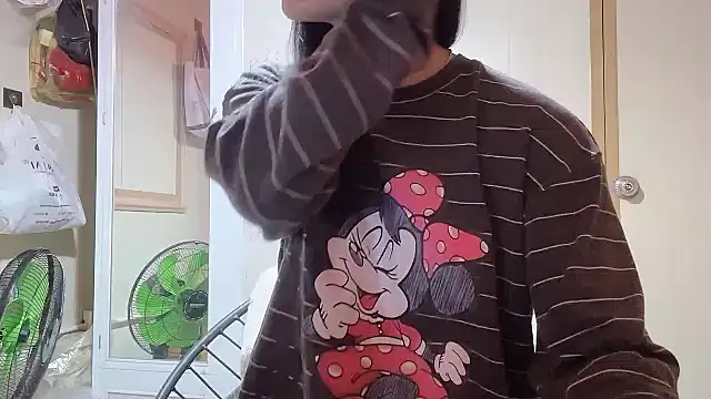 LinhChi 9x online show from 02-08-26, 01:14