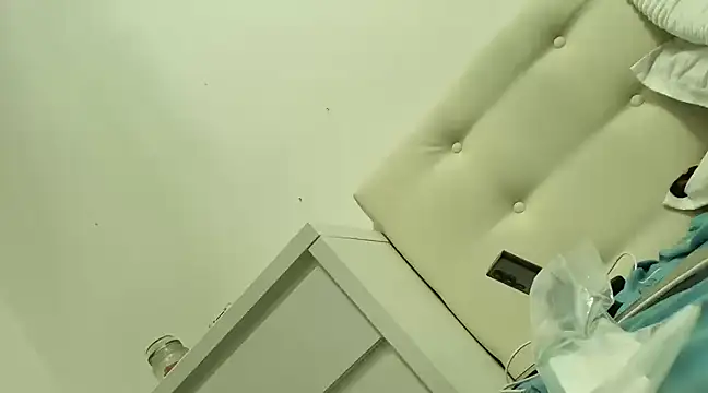 Strip Adelina online show from 03-19-25, 11:57