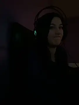 Snapshot of AnnnMary chatting on 02-03-25, 01:30 AnnnMary online show from 02-03-25, 01:30