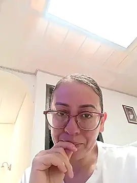 miss hanna07 online show from 04-13-26, 02:11