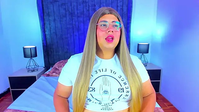 Snapshot of Tom_Silver__ chatting on 02-08-25, 06:33 Tom Silver online show from 02-08-25, 06:33