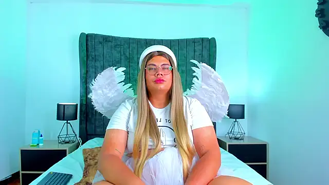 Snapshot of Tom_Silver__ chatting on 02-08-25, 09:36 Tom Silver online show from 02-08-25, 09:36