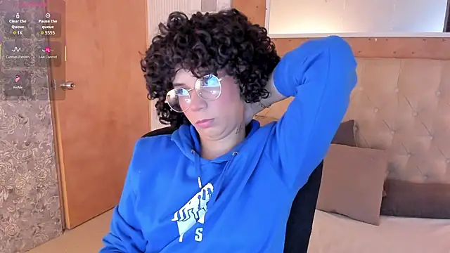 zoe alanaa online show from 10-11-25, 07:01