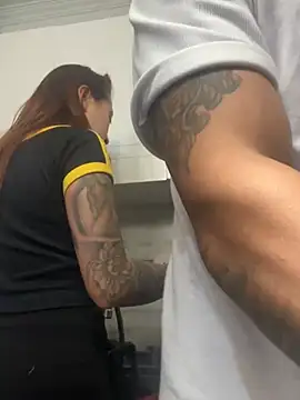 Snapshot of Joseph_and_Amy_ chatting on 01-09-25, 11:45 Joseph and Amy online show from 01-09-25, 11:45