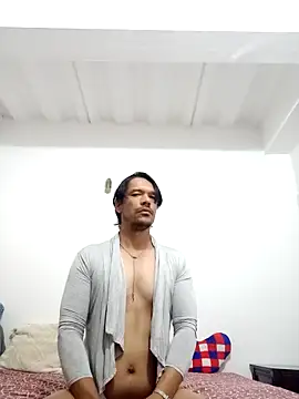 Snapshot of Leandona chatting on 11-01-25, 02:19 Leandona online show from 11-01-25, 02:19