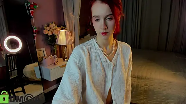 Snapshot of Dearly_Emily chatting on 01-08-26, 05:15 Dearly Emily online show from 01-08-26, 05:15