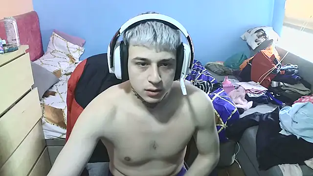 Snapshot of Nenejoven16- chatting on 03-17-25, 11:54 Nenejoven16- online show from 03-17-25, 11:54