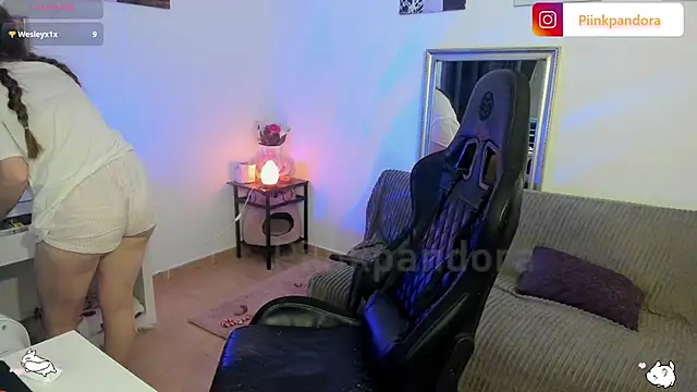 Piinkpandora online show from 04-18-26, 12:20