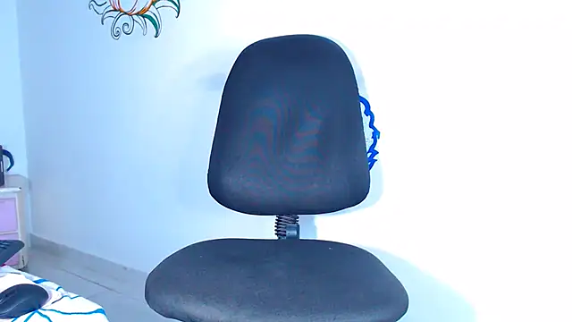 Snapshot of Megaanfox chatting on 03-07-25, 07:27 Megaanfox online show from 03-07-25, 07:27