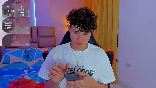 Nathan Bluee online show from 01-04-25, 12:38