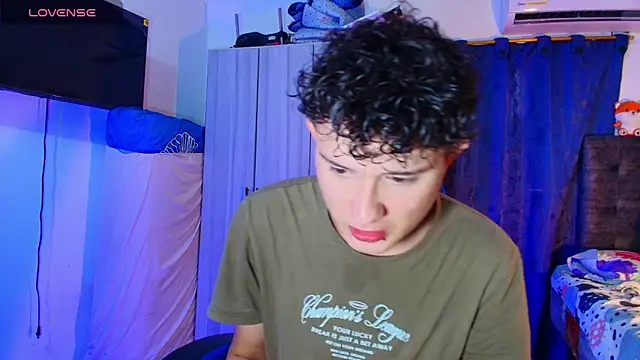 Nathan Bluee online show from 02-11-26, 04:34