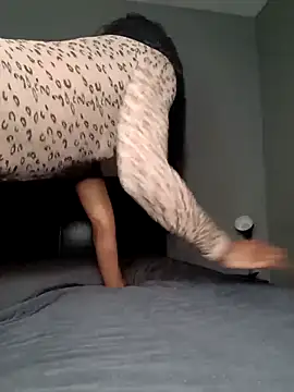 Snapshot of MILFCandy chatting on 03-11-25, 03:59 MILFCandy online show from 03-11-25, 03:59