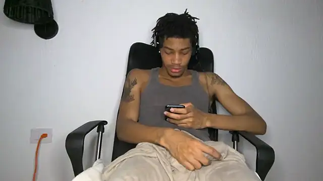 Skinnyblackman online show from 06-18-26, 04:13