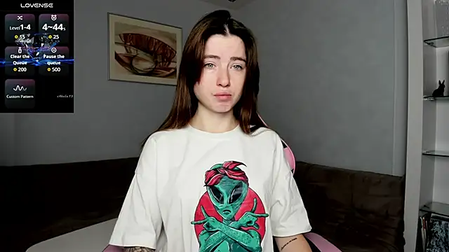 Snapshot of Luxuryalma chatting on 10-02-25, 06:31 Luxuryalma online show from 10-02-25, 06:31