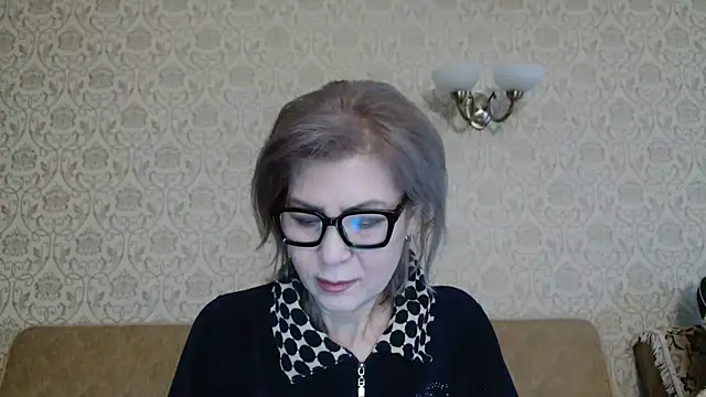 Elegant00Lady online show from 12-19-25, 03:02