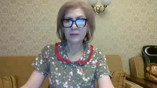 Snapshot of Elegant00Lady chatting on 06-19-26, 04:22 Elegant00Lady online show from 06-19-26, 04:22