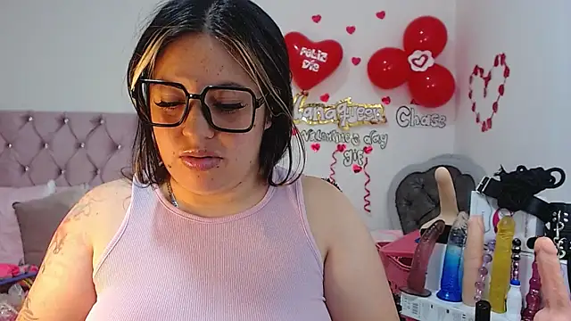 lanaqueen699 online show from 03-04-25, 07:43