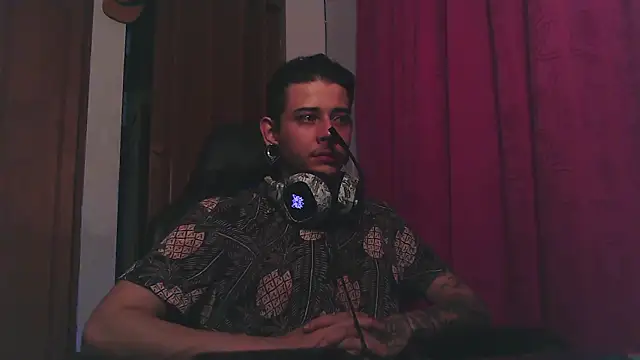 Snapshot of Ceder-Calistenes chatting on 02-12-26, 05:13 Ceder-Calistenes online show from 02-12-26, 05:13