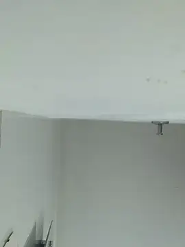 Larabrooks online show from 02-25-26, 05:44