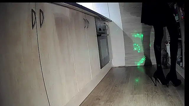 FLakiReve online show from 11-14-25, 09:24