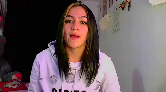 lucycherry   online show from 12-11-24, 02:19