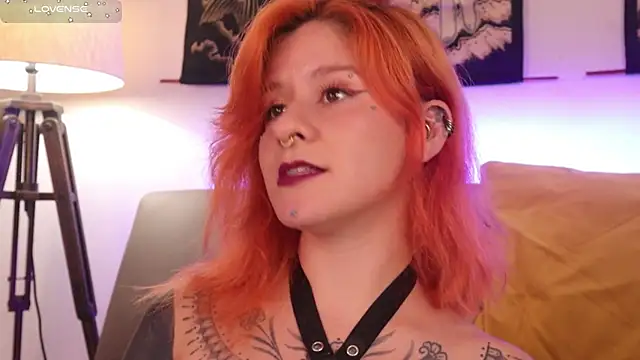 Snapshot of Daarlene chatting on 09-18-25, 09:28 Daarlene online show from 09-18-25, 09:28