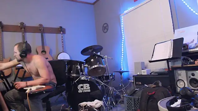 Snapshot of itsjameswebbscope chatting on 02-13-26, 06:20 itsjameswebbscope online show from 02-13-26, 06:20