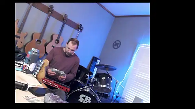 Snapshot of itsjameswebbscope chatting on 02-15-26, 11:01 itsjameswebbscope online show from 02-15-26, 11:01