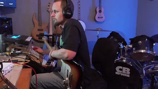 Snapshot of itsjameswebbscope chatting on 02-27-26, 04:23 itsjameswebbscope online show from 02-27-26, 04:23