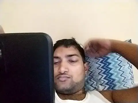 Snapshot of bigvorn6 chatting on 03-12-25, 03:40 bigvorn6 online show from 03-12-25, 03:40