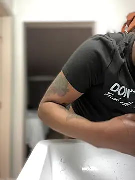 PrettyGal Tingz online show from 02-08-25, 04:04