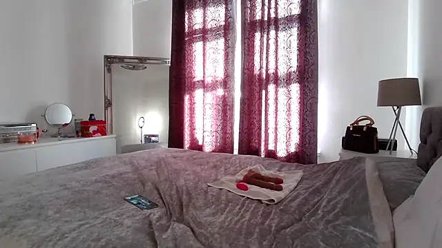 TanyaTaylor45 online show from 10-22-25, 12:27