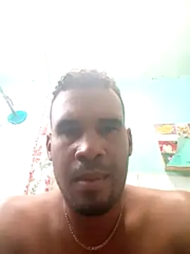 Snapshot of adriel_perez chatting on 11-14-25, 03:11 adriel perez online show from 11-14-25, 03:11
