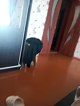 Snapshot of red_red00 chatting on 02-08-25, 11:44 red red00 online show from 02-08-25, 11:44